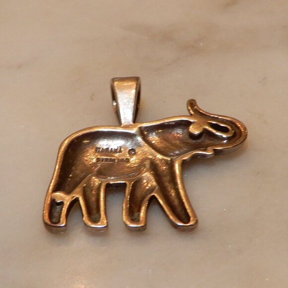 Kabana 925 Silver Elephant Pendant - Picture 2 of 2